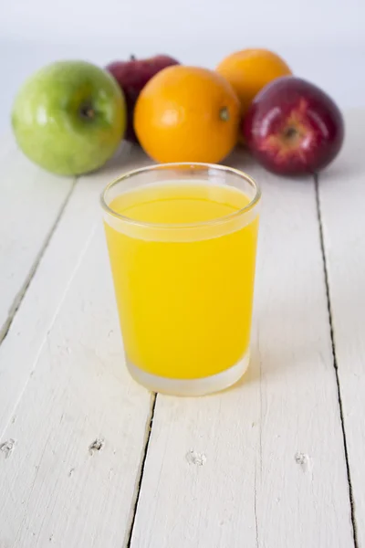 分離されたオレンジ ジュース — ストック写真