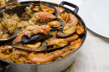 İspanyol paella