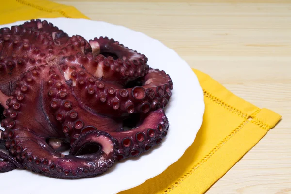 Octopus in de tabel — Stockfoto