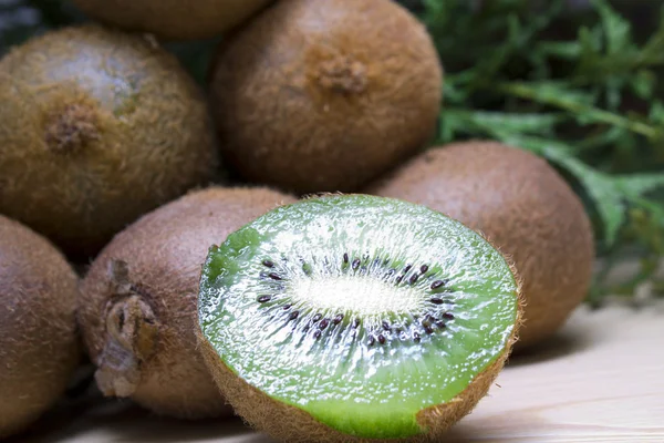 Kiwis frais — Photo