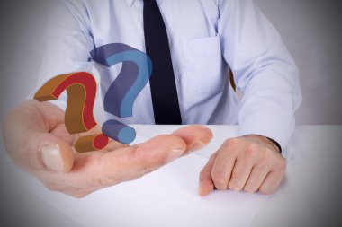 yandan işadamı ile soru işaretleri