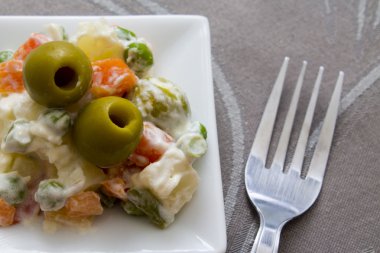 arka plan ile taze salata