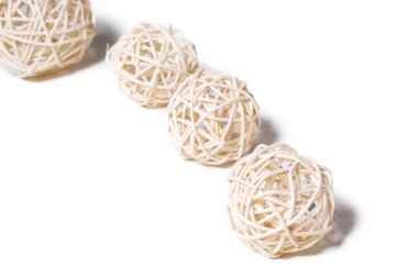 izole topları saman