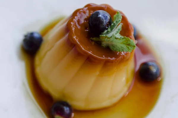 Delicious Flan Caramel Blueberries Plate — Stock Photo, Image