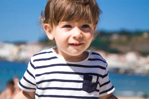 Retrato Niño Pequeño Camiseta Rayas Playa —  Fotos de Stock