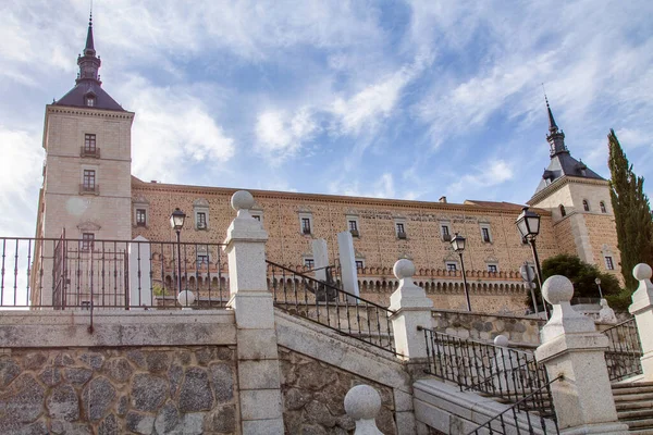 Toledo Alcazar Şehrin Tarihi Anıtı — Stok fotoğraf