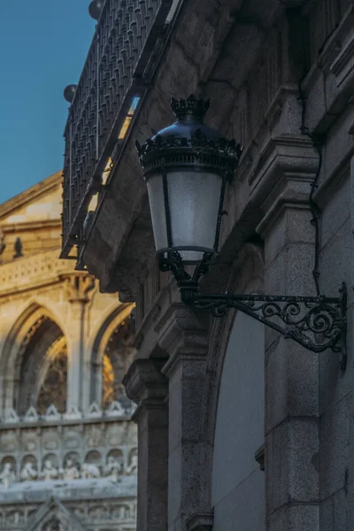 Toledo Nun Muazzam Sokakları Arka Planda Katedrali Olan Spanya — Stok fotoğraf