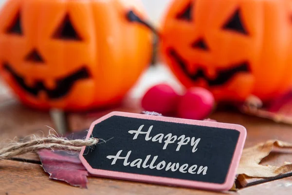 Önskar Glad Halloween Text Etikett Med Pumpor Bakgrund — Stockfoto