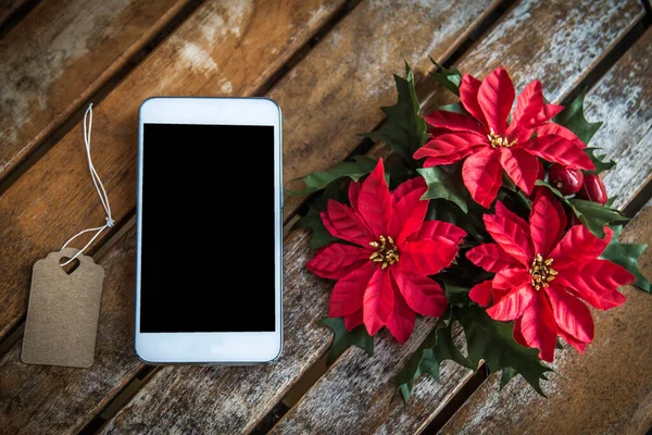 Telefon Komórkowy Drewnie Dekoracjami Świątecznymi — Zdjęcie stockowe