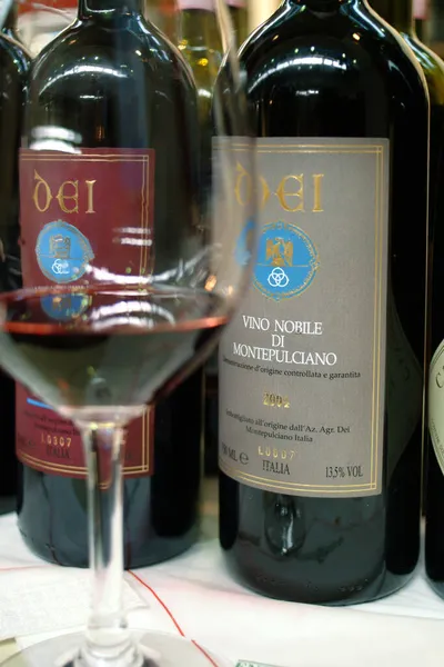 Torino Piedmont Olaszország 2009 Borvásár Nobile Montepulciano Bor — Stock Fotó