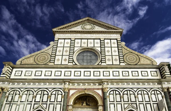 Fassade der Santa Maria Novella — Stockfoto