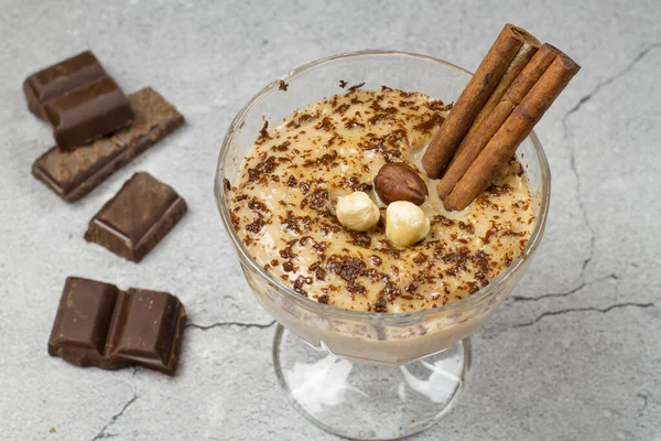 Pudding Chocolat Caramel Avec Chocolat Noix — Photo