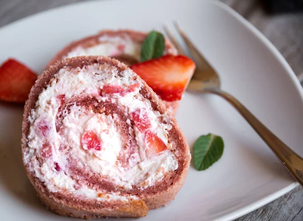 Delicious Strawberry Cake White Cream Homemade Baked Dessert — Stock Photo, Image