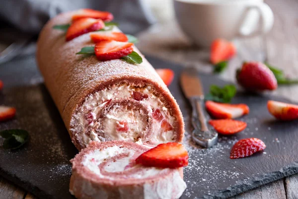Delicious Strawberry Cake White Cream Homemade Baked Dessert — Stock Photo, Image