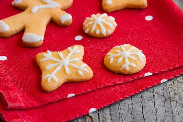 Galletas Jengibre Navidad Sobre Fondo Madera — Foto de Stock