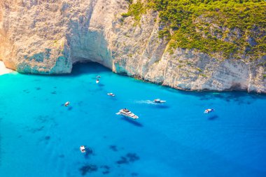 güzel deniz manzarası ve Akdeniz adası iyon adalarında