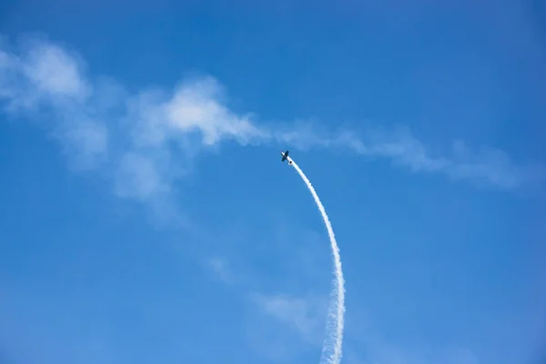 Літак Літає Небі — стокове фото