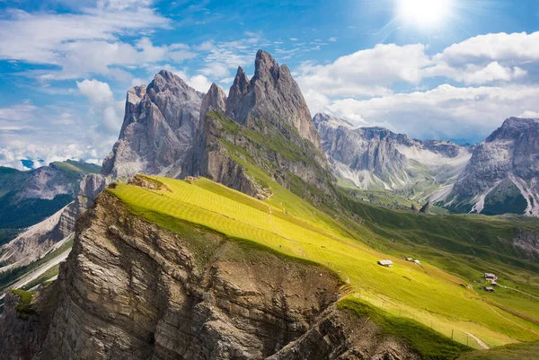Dolomite Alpleri 'nin güzel manzarası