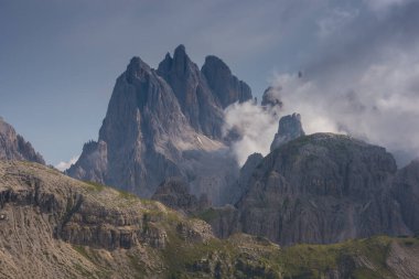 Dolomitlerin güzel manzarası