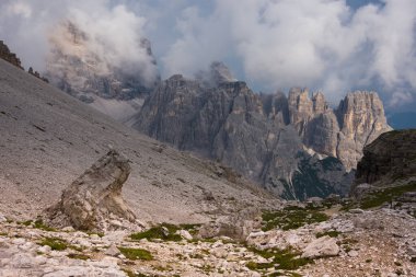 Dağların güzel manzarası