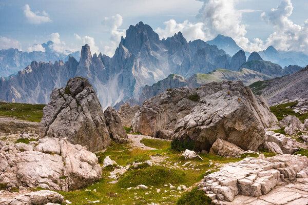 живописный снимок красивого горного ландшафта