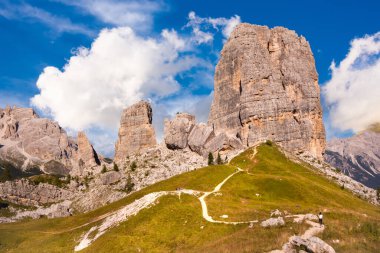 İtalya 'daki Dolomite Alplerine Panoramik Görünüm