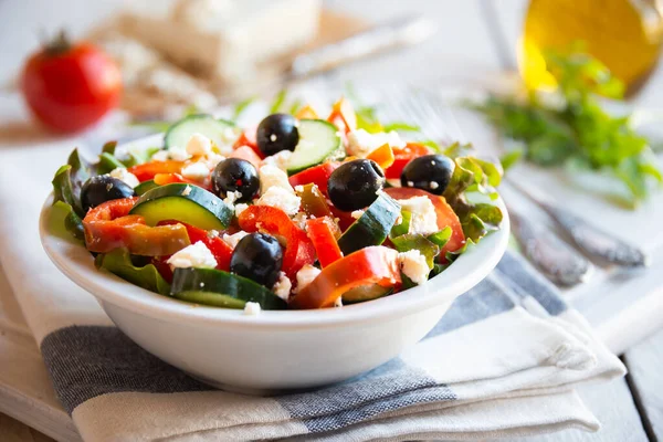 Griekse Salade Met Groenten Feta Kaas Gezonde Groenteschotel — Stockfoto