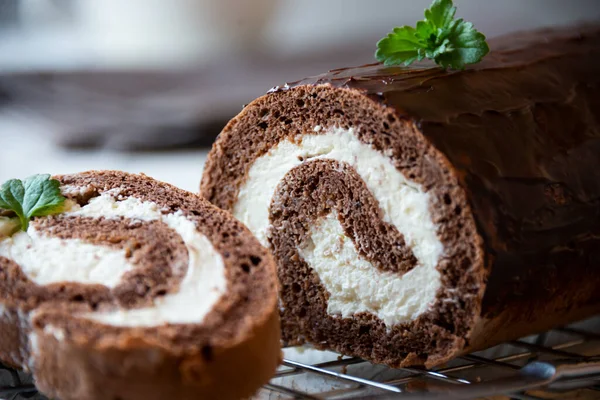 Rotolo Dolce Con Panna Asciugata Deliziosa Torta Cioccolato Fatta Casa — Foto Stock