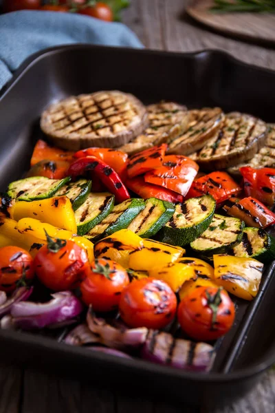 Grillezett Vegyes Zöldség Főtt Paprika Cukkini Paradicsom Hagyma — Stock Fotó