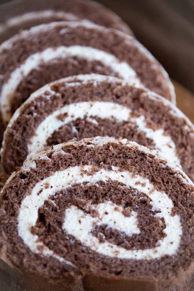 Смачний Шоколадний Рулет Білим Кремом Домашній Запечений Десерт — стокове фото