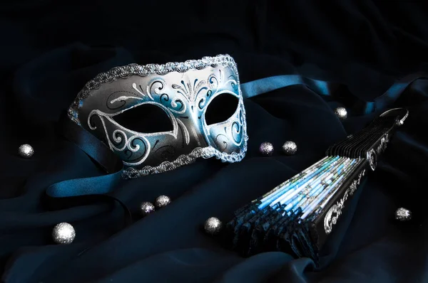 Maska Karnawałowa Białym Tle — Zdjęcie stockowe