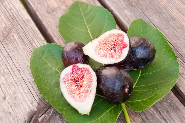 Fresh Ripe Figs Wooden Background — Stock Photo, Image