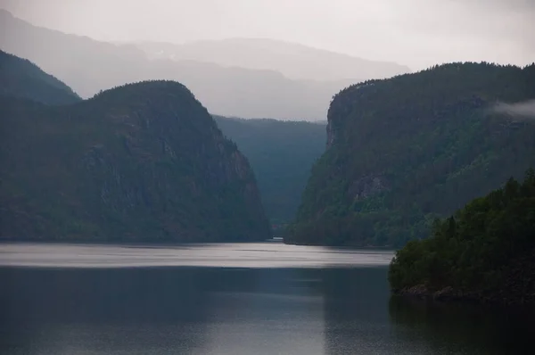 Bellissimo Paesaggio Del Lago — Foto Stock