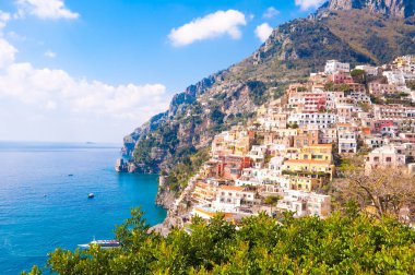 Manarola, Cinque Terre, İtalya-Haziran 13, 2019: Positano 'nun amalfi sahili,