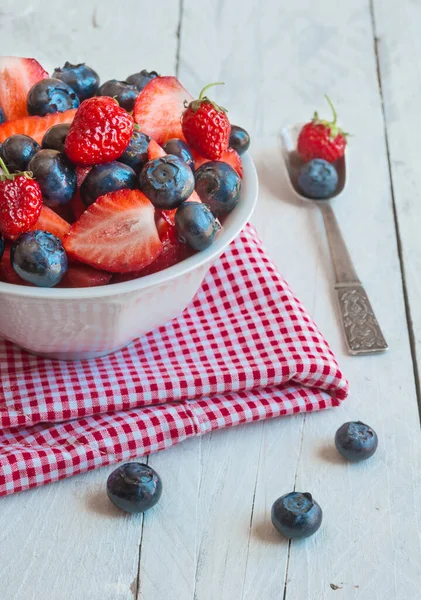 Fresh Berries Blueberries Mint Wooden Background — Stock Photo, Image