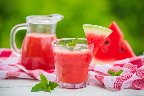 Vattenmelon Juice Ett Träbord — Stockfoto