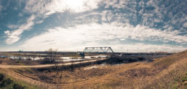 Panorama bir demiryolu Köprüsü'nde