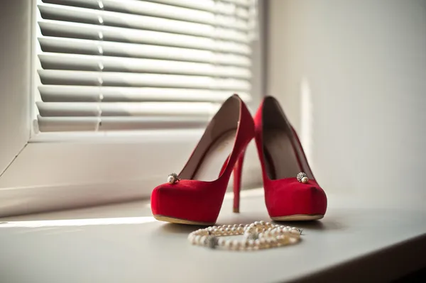 Schoenen en ornamenten. — Stockfoto