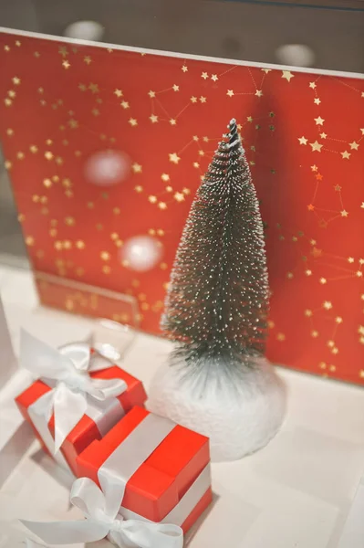 クリスマスツリーの装飾がクローズアップされています — ストック写真