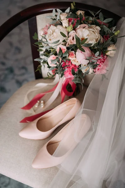 Womens Elements Wedding Wardrobe Anticipation Wedding — Stock Photo, Image