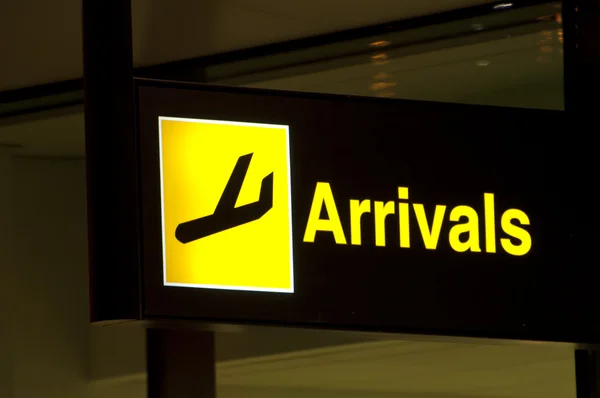 Arrivals sign — Stock Photo, Image