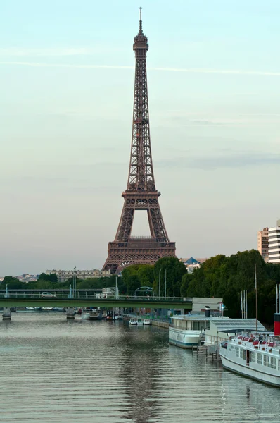 Kvällen i Paris — Stockfoto