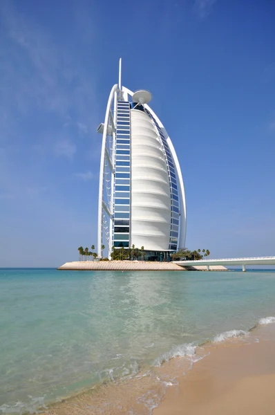 Burj Al Arab ในดูไบ ดังที่เห็นเมื่อวันที่ 9 มกราคม 2013 — ภาพถ่ายสต็อก