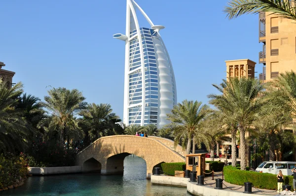 Burj al arab w Dubaju, jak widać na 12 stycznia 2012 — Zdjęcie stockowe