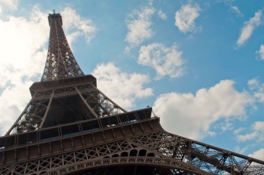 Paris yaz