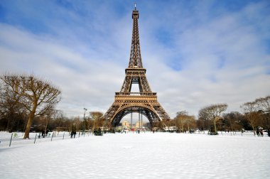 kar fırtınası Paris