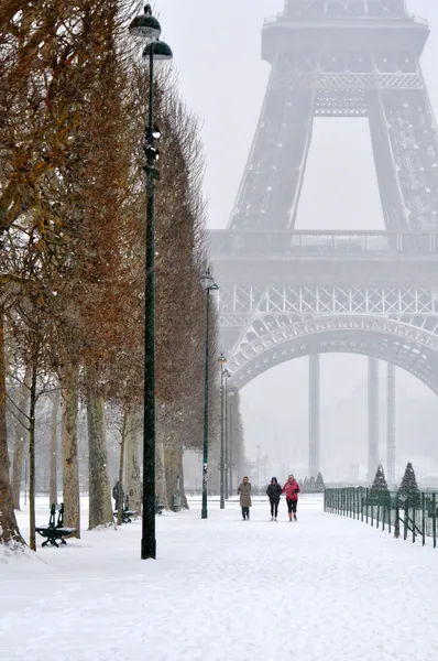 La tormenta de nieve en París — Foto de Stock