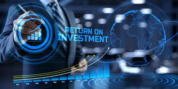 Рентабельность инвестиций Концепция финансирования бизнеса на экране. — стоковое фото