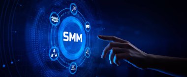 SMM Sosyal medya pazarlama İnternet çevrimiçi reklamcılığı. Ekrandaki el düğmesine bas.