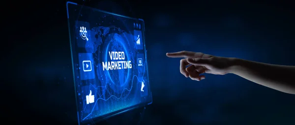 Marketing de vídeo on-line internet conceito de publicidade na interface de tela digital. — Fotografia de Stock